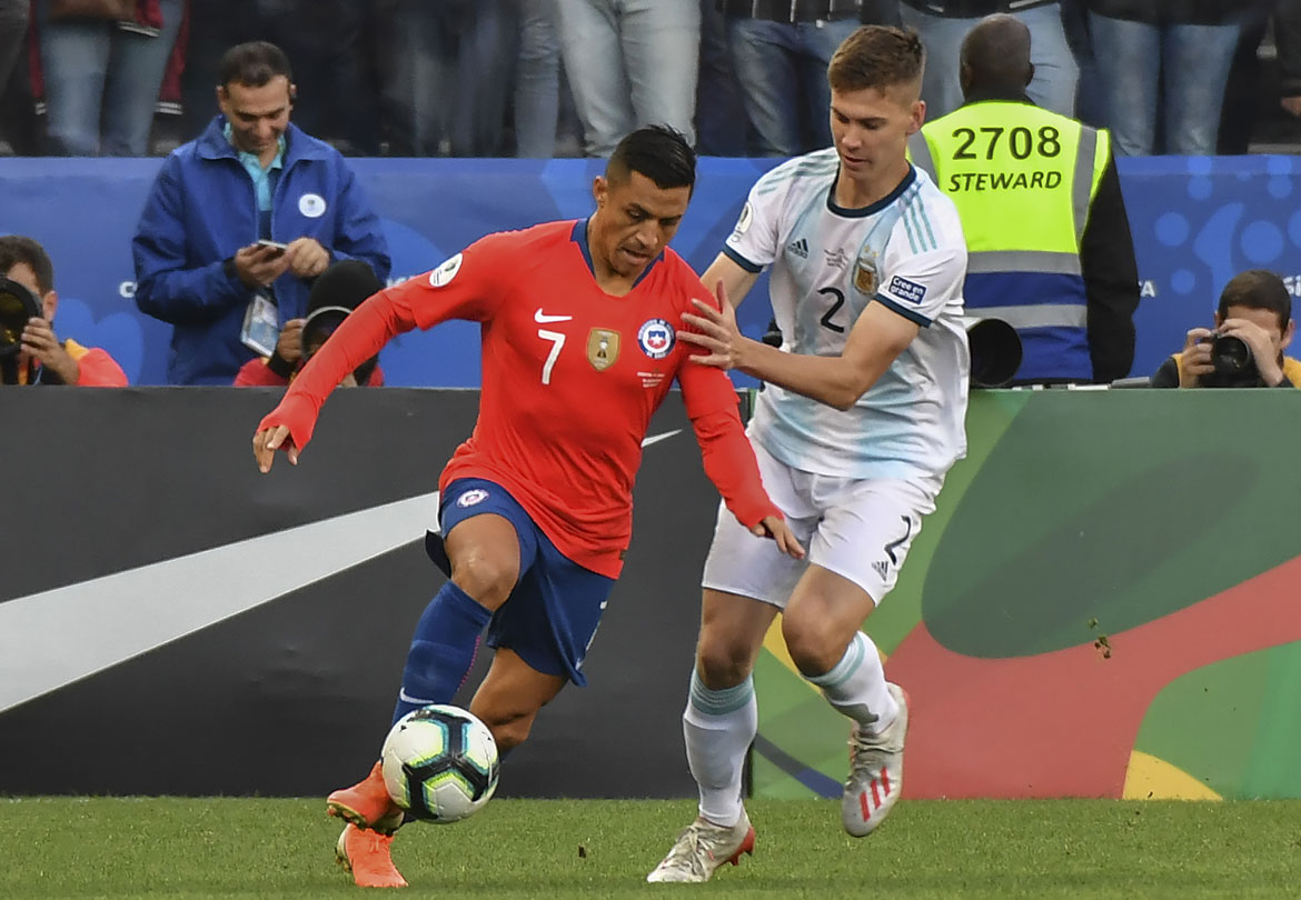 Argentina tem Messi expulso, mas vence Chile e fica com 3º lugar na Copa América