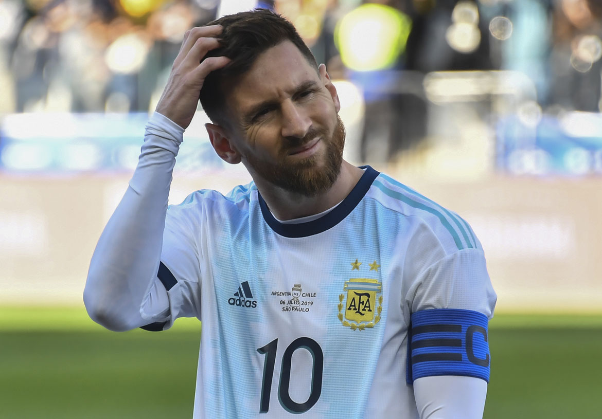 Argentina tem Messi expulso, mas vence Chile e fica com 3º lugar na Copa América