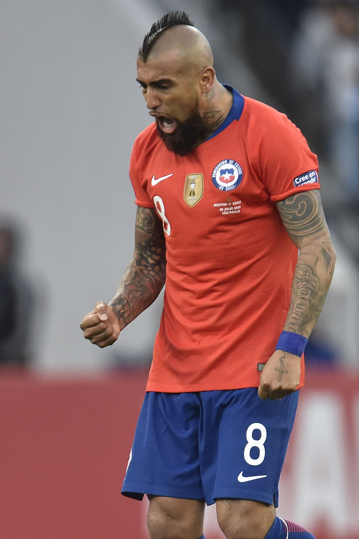 Argentina tem Messi expulso, mas vence Chile e fica com 3º lugar na Copa América