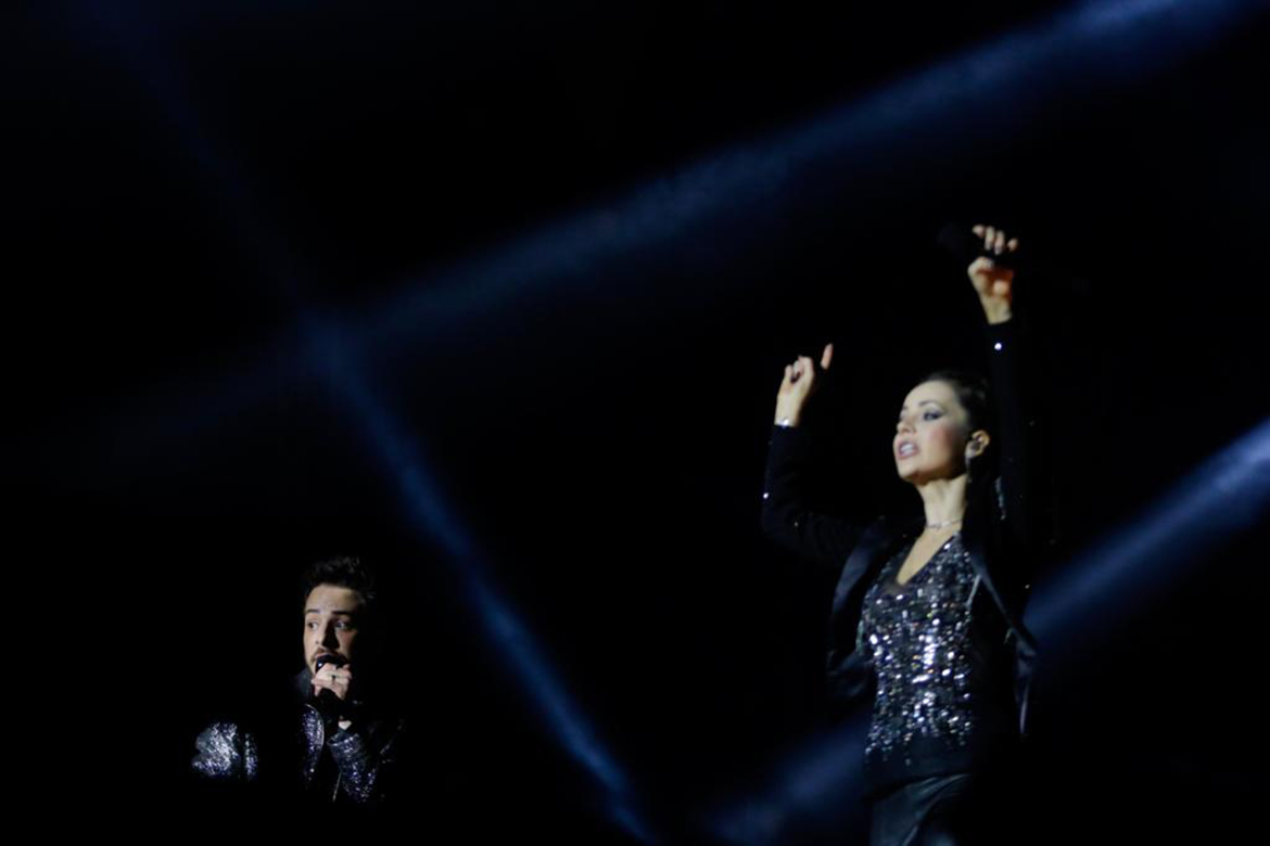 Com Fonte Nova lotada, Sandy e Júnior fazem público voltar no tempo