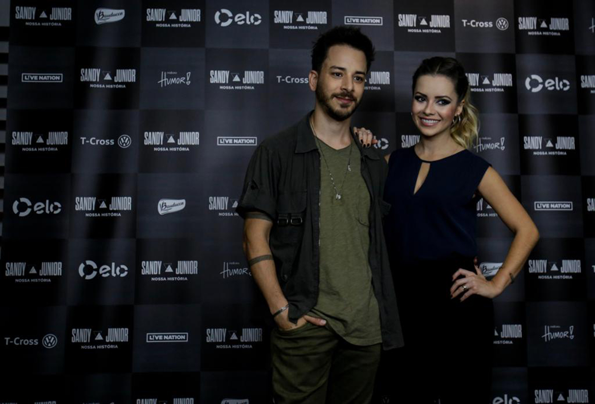 Com Fonte Nova lotada, Sandy e Júnior fazem público voltar no tempo