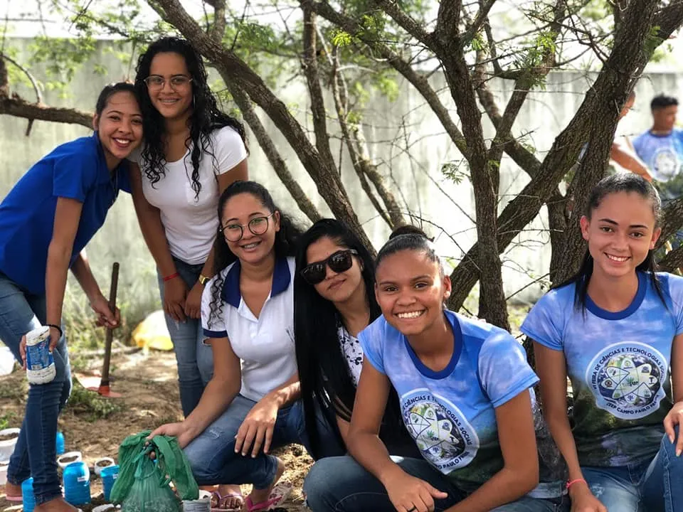 Alunos do CEEP estão desenvolvendo um projeto voltado à preservação de plantas encontradas na Caatinga, a exemplo da moringa.