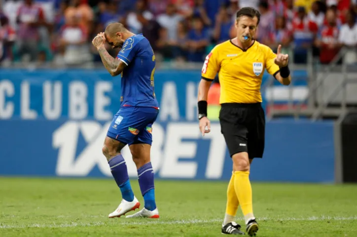 Na raça, Bahia arranca empate com o Goiás