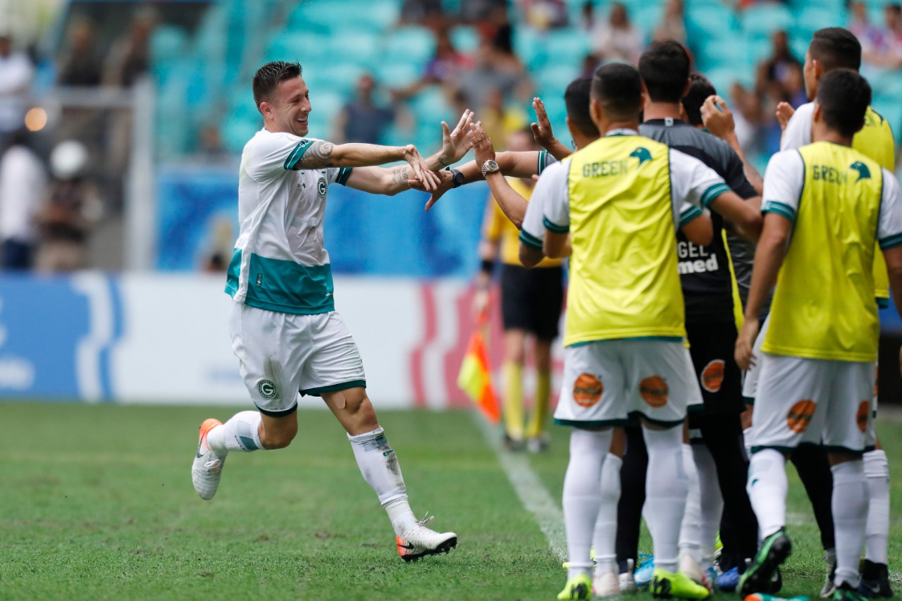 Na raça, Bahia arranca empate com o Goiás
