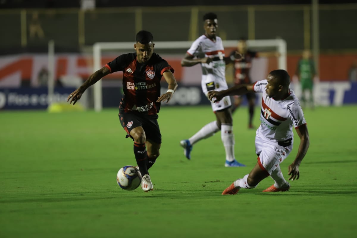 Vitória não sai do zero contra Botafogo-SP e perde chance de se afastar do Z-4