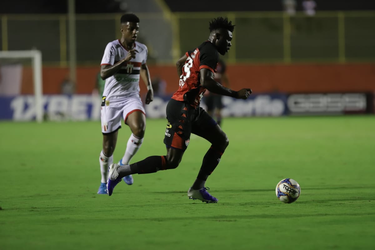 Vitória não sai do zero contra Botafogo-SP e perde chance de se afastar do Z-4