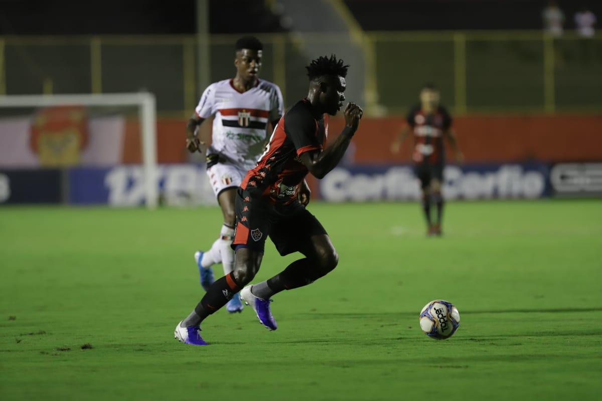 Vitória não sai do zero contra Botafogo-SP e perde chance de se afastar do Z-4