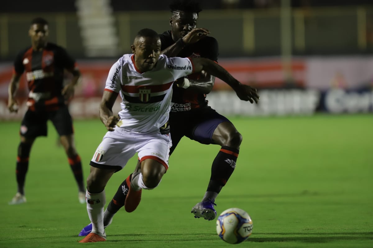 Vitória não sai do zero contra Botafogo-SP e perde chance de se afastar do Z-4