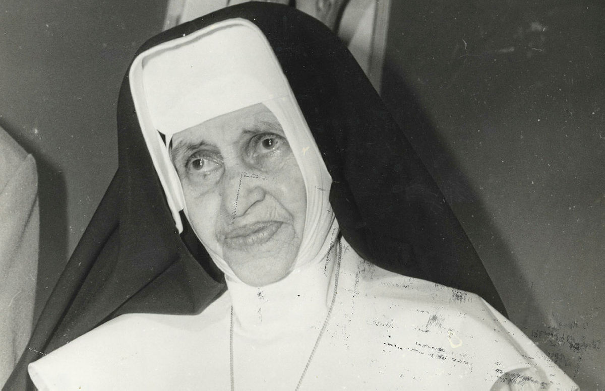 Conheci uma santa envie sua história com Irmã Dulce A TARDE