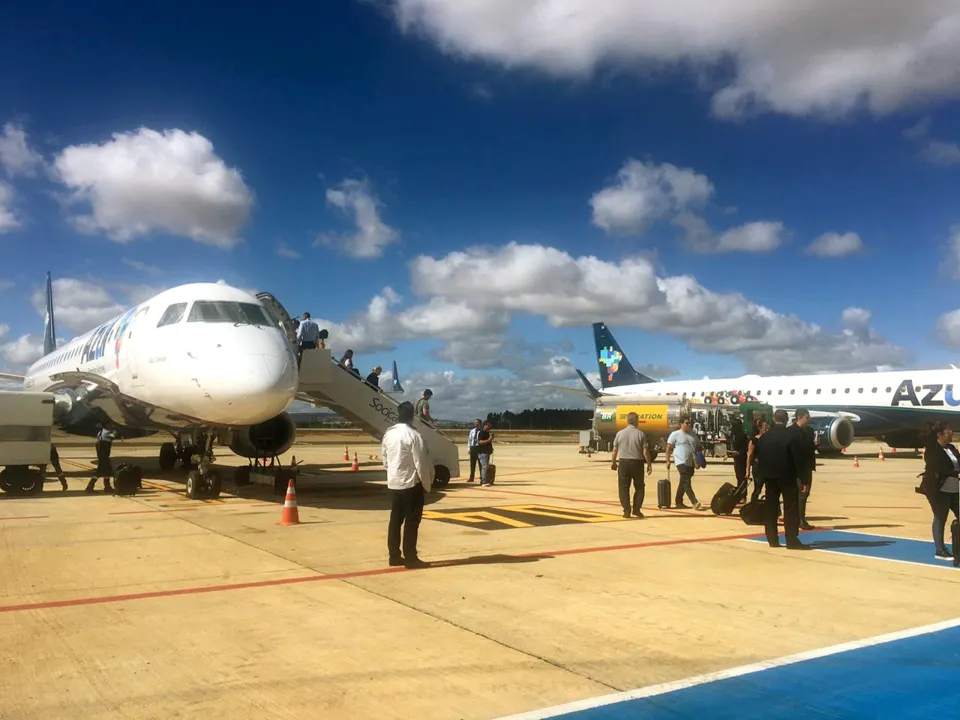 O início da operação do novo aeroporto de Vitória da Conquista, com a disponibilidade de aeronaves de grande porte, permitiu o aumento na quantidade de pessoas que utilizam o local para chegar a seu destino.