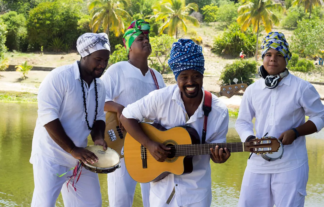 Banda Roda Elétrica, anfitriã do Sarau, abre a programação no sábado, 7