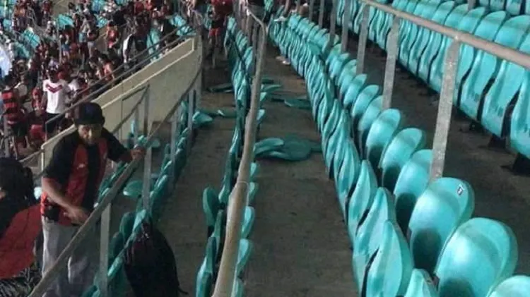 Assentos destruídos na Arena Fonte Nova
