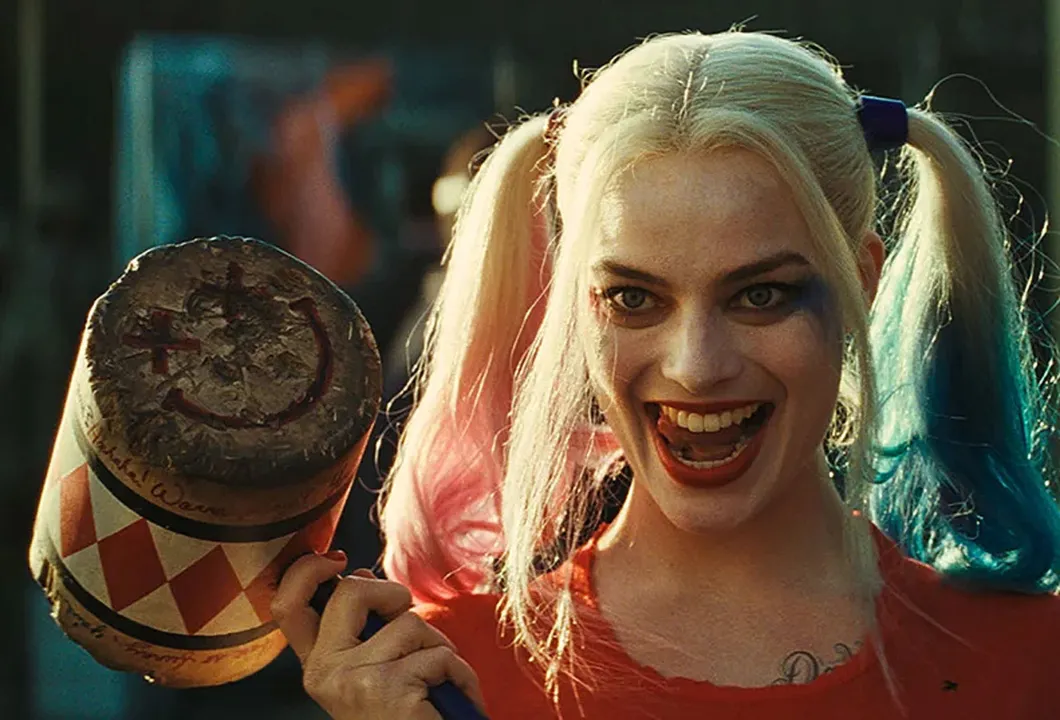 Margot Robbie como Arlequina em "Esquadrão Suicida"