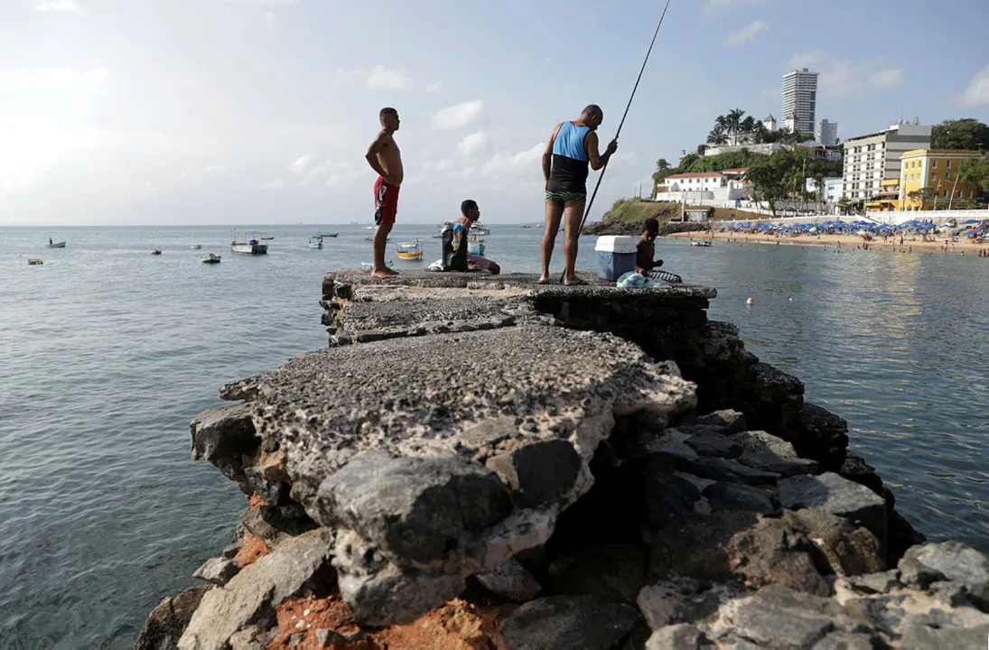 Frequentadores da região temem o risco de acidentes