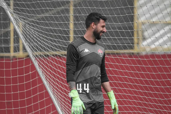 Imagem ilustrativa da imagem Com retornos, Vitória já está pronto para estreia na Fonte