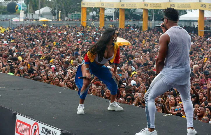 Imagem ilustrativa da imagem Salvador Fest é marcado por chuva e diversidade de gêneros musicais