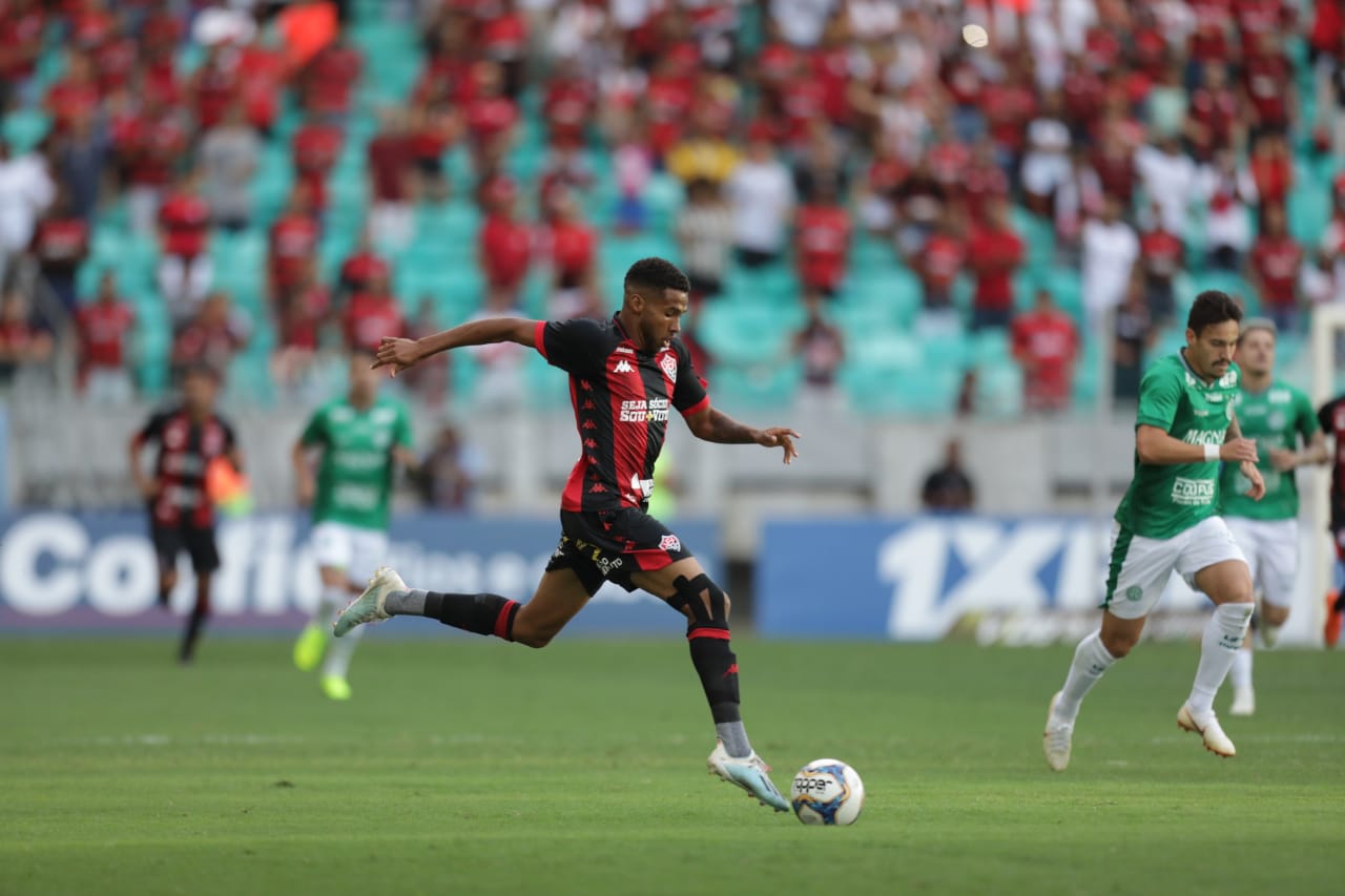 Em retorno à Fonte Nova, Vitória joga mal e perde para o Guarani