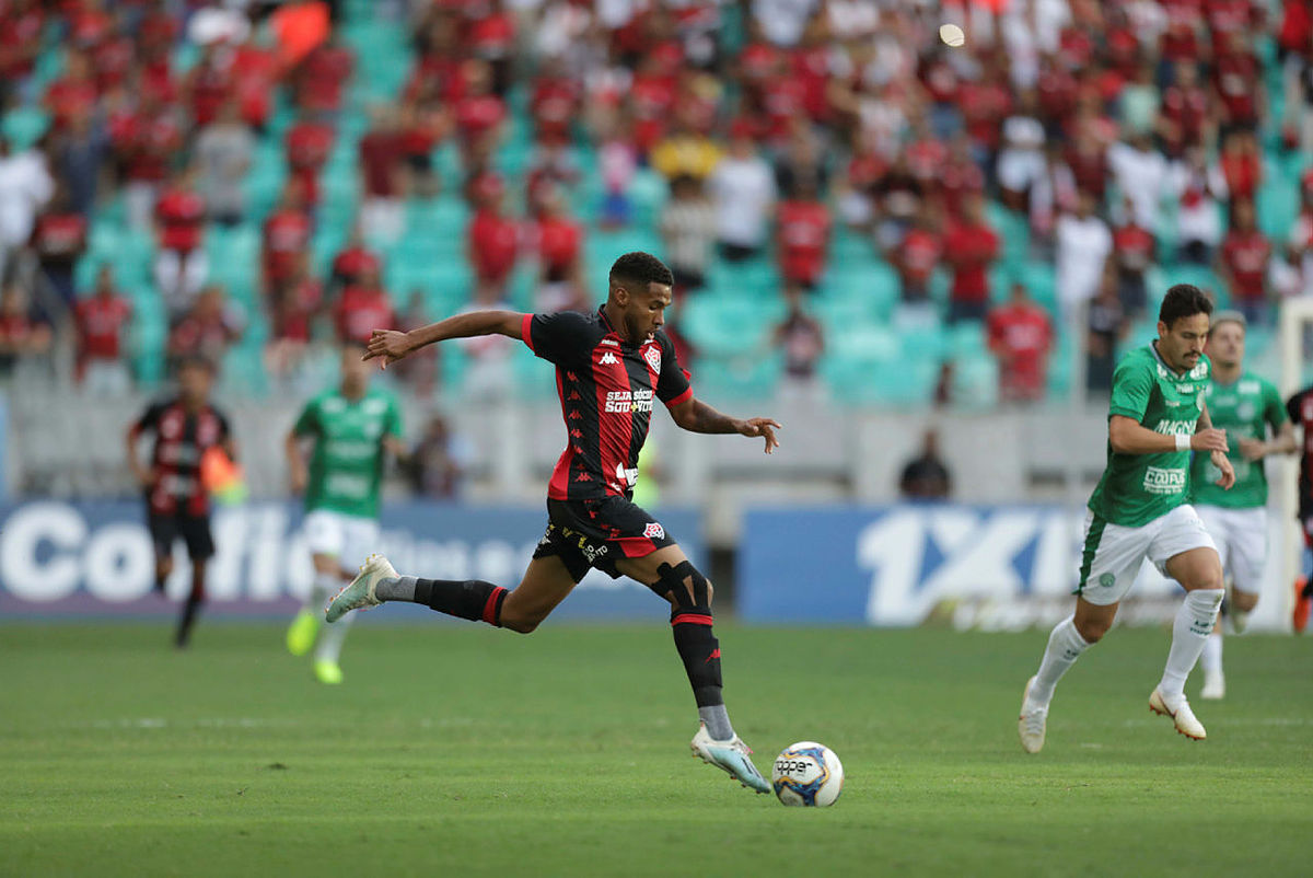 Em retorno à Fonte Nova, Vitória joga mal e perde para o Guarani