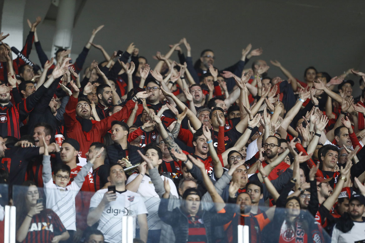 No Beira-Rio, Athletico-PR vence Inter de novo e é campeão da Copa do Brasil