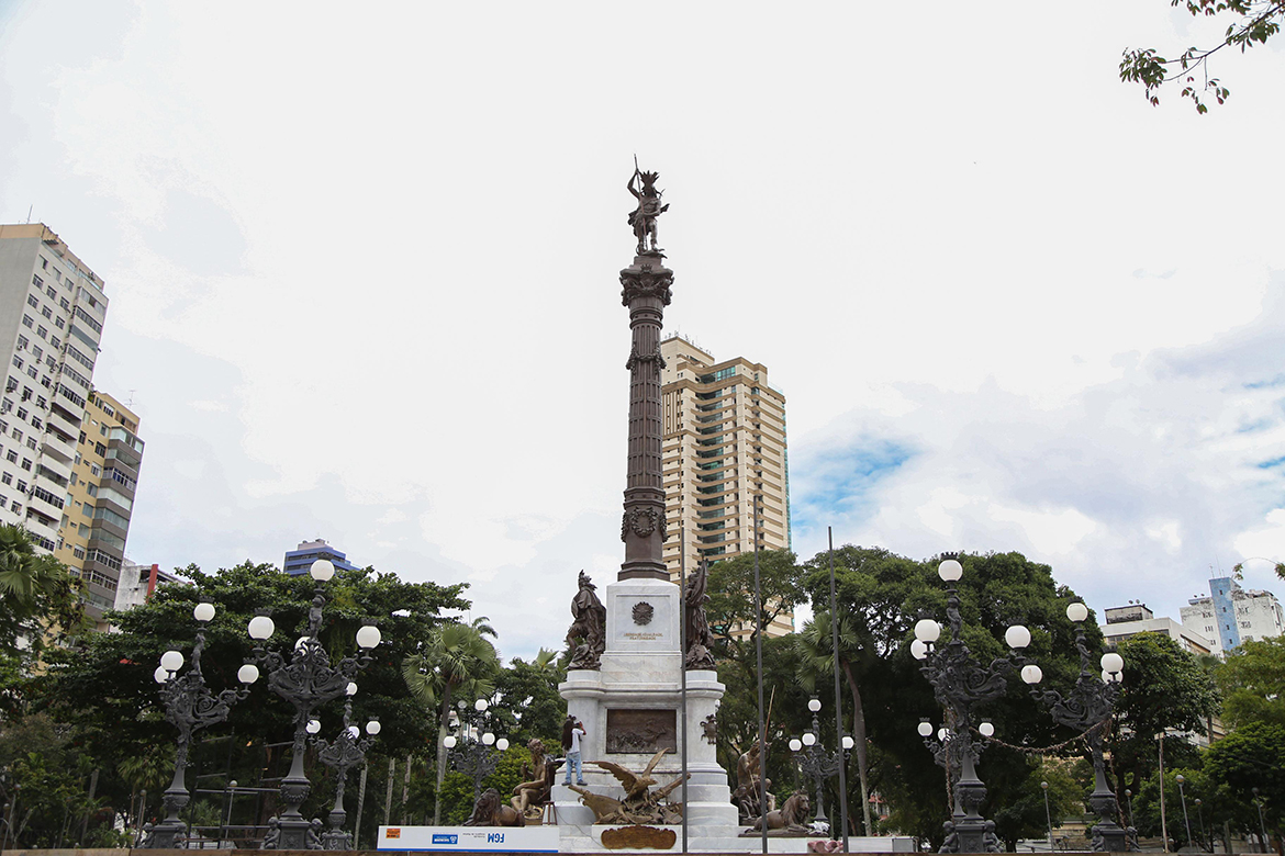 Monumento ao Dois de Julho no Campo Grande passa por restauração