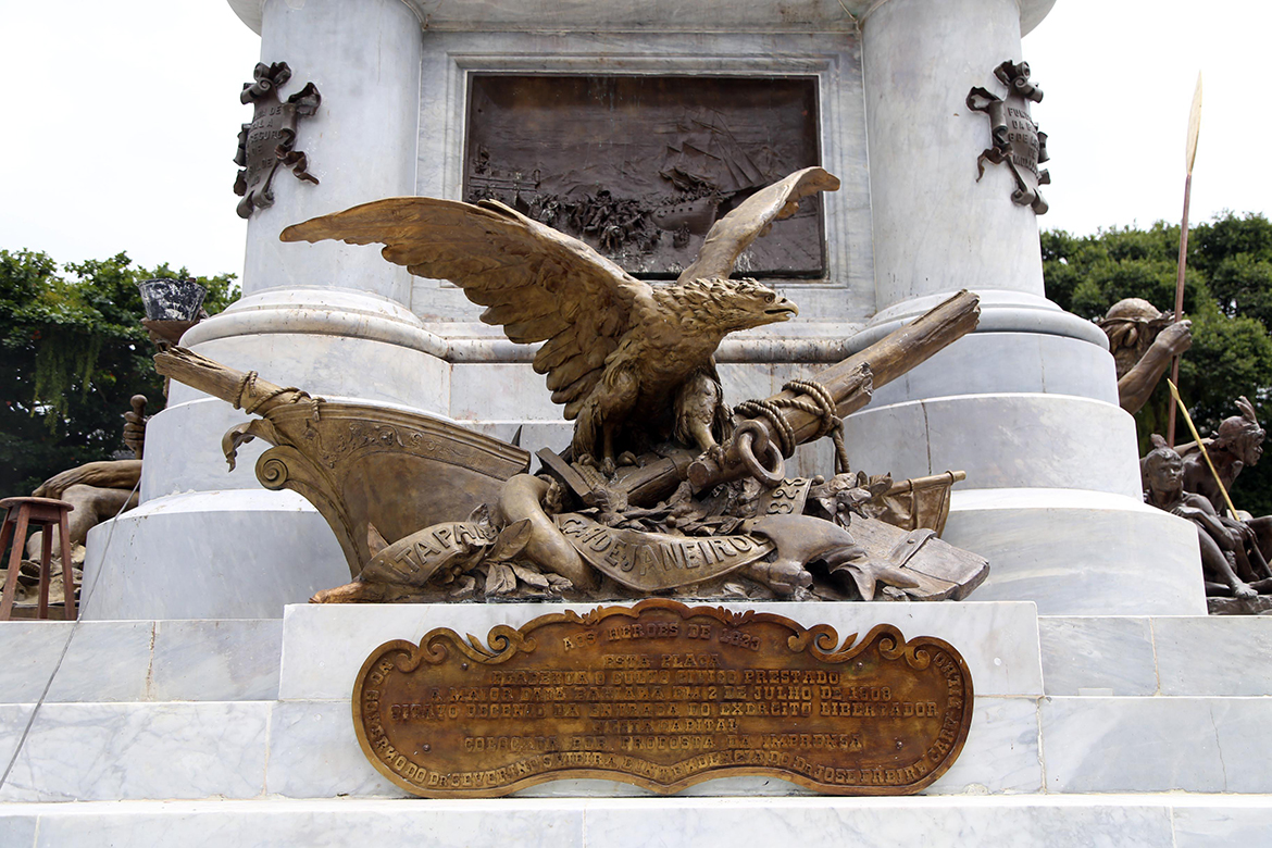 Monumento ao Dois de Julho no Campo Grande passa por restauração