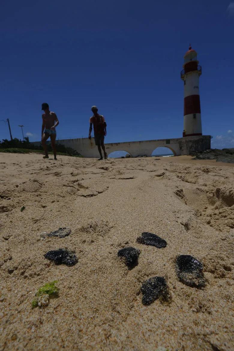 Praia de Itapuã está entre as áreas que devem ser evitadas