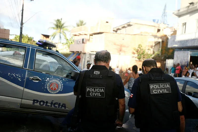 Sindicato dos Policiais Civis do Estado afirma que os disparos foram efetuados por suspeitos de tráfico de drogas na região