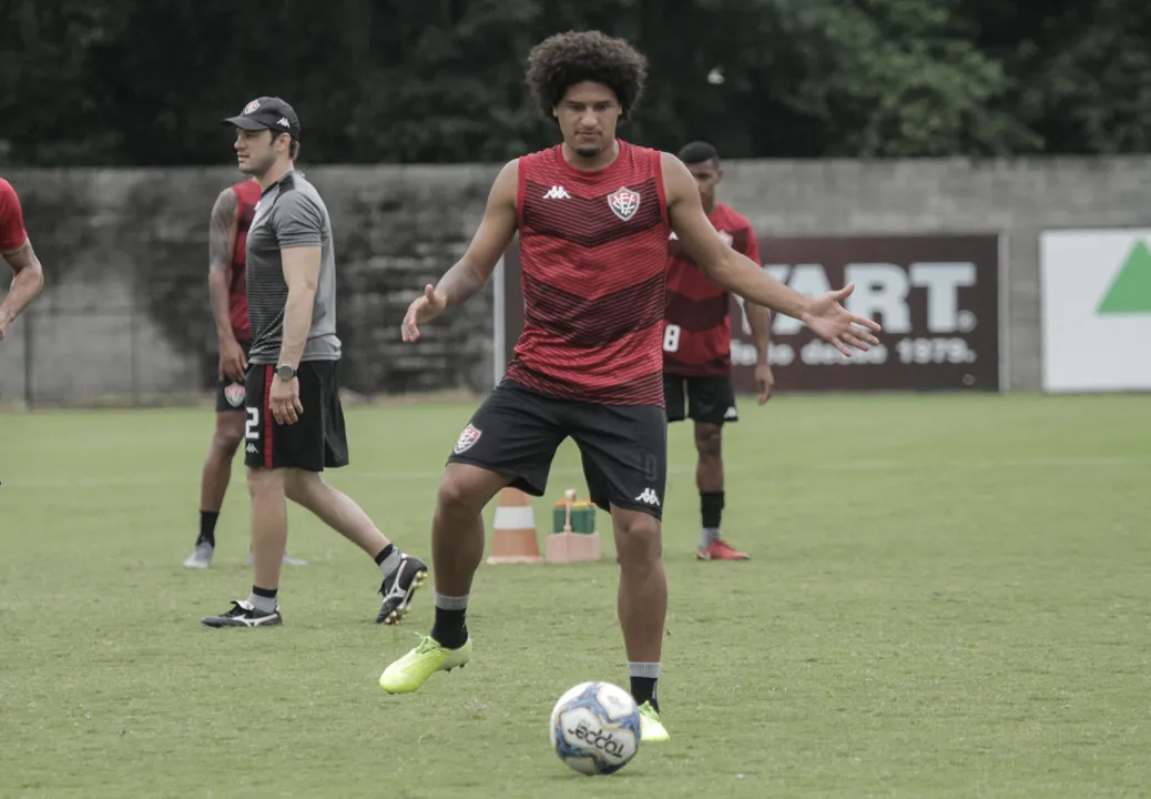 Meia Felipe Gedoz está confirmado para encarar a Ponte Preta neste domingo, 27