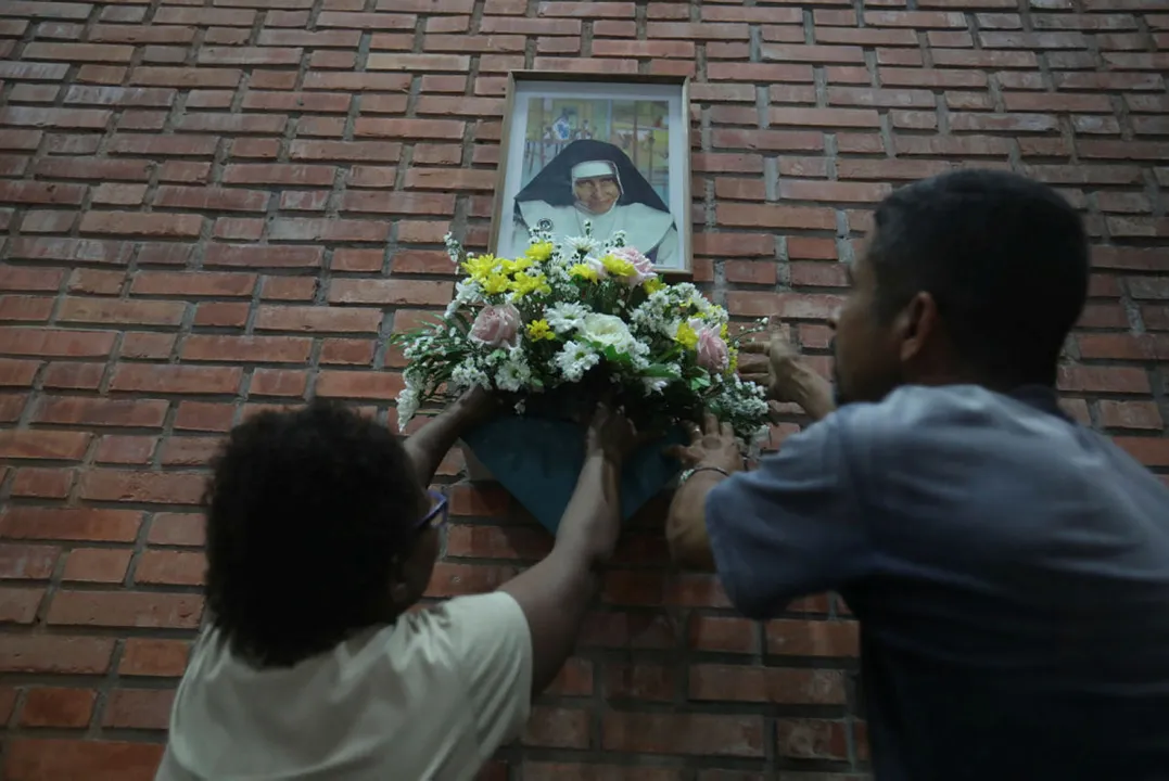 Irmã Dulce passa a ser chamada de Santa Dulce dos Pobres, tendo como data litúrgica o dia 13 de agosto