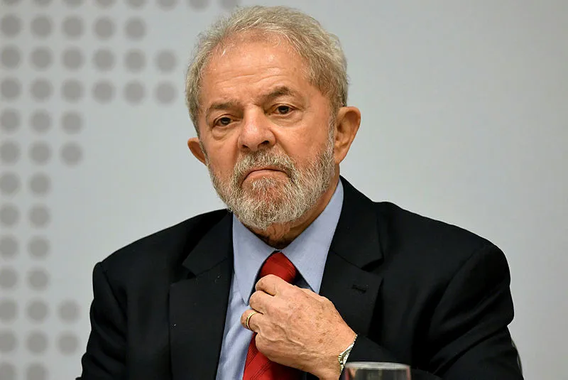 Lula pode passar a cumprir a pena em domicílio se a juíza conceder a progressão, no chamado regime semiaberto "harmonizado"