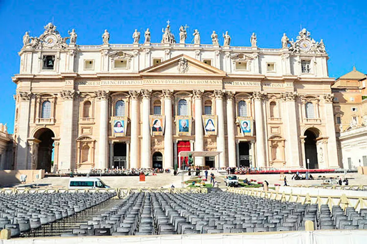 Grande Missa de canonização da Santa Dulce dos Pobres é celebrada pelo Papa Francisc