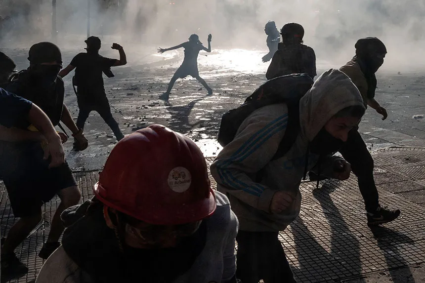 Greve no Chile completa uma semana