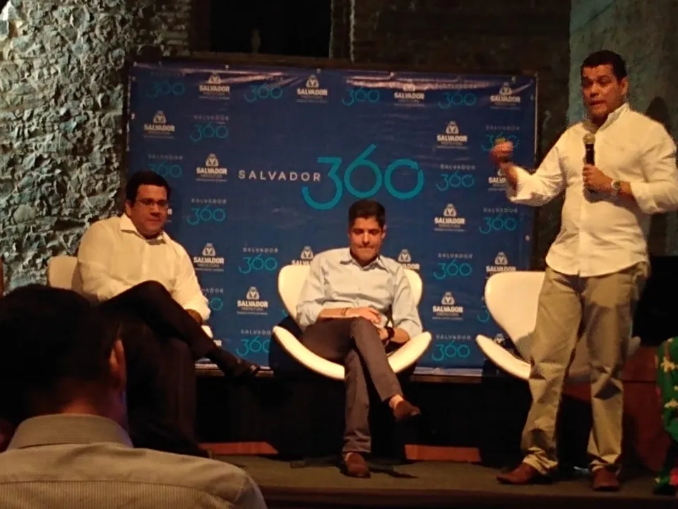 Na coletiva, ACM Neto, Julio Magalhães e Tiago Dantas | Foto: Jaqueline Suzart / Portal A Tarde