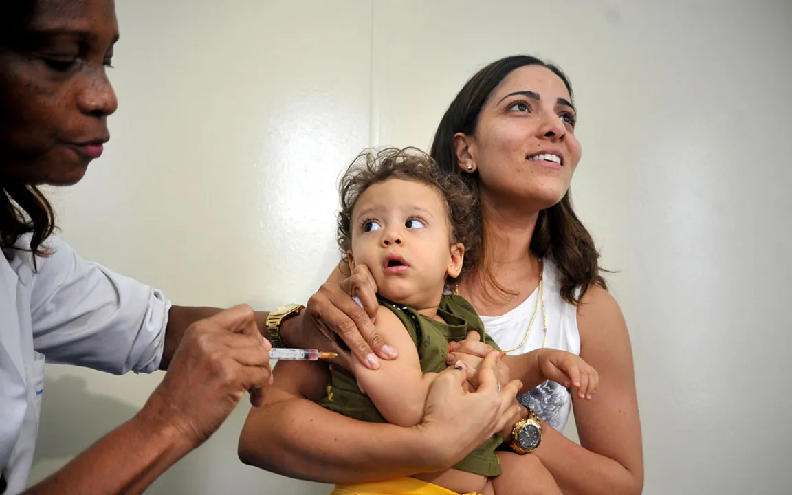 O grupo prioritário é formado por crianças dentro da faixa etária entre seis meses e menores de 5 anos