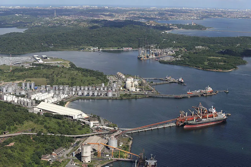 Região abriga a Base Naval de Aratu e o porto de mesmo nome