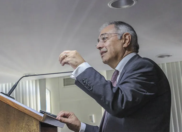 Vitor Caldeira abriu o ciclo de palestras do TCE