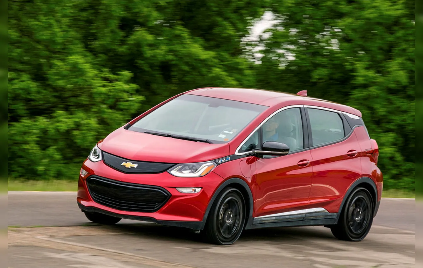 Pré-venda do elétrico Bolt EV está prestes a ser anunciada pela General Motors