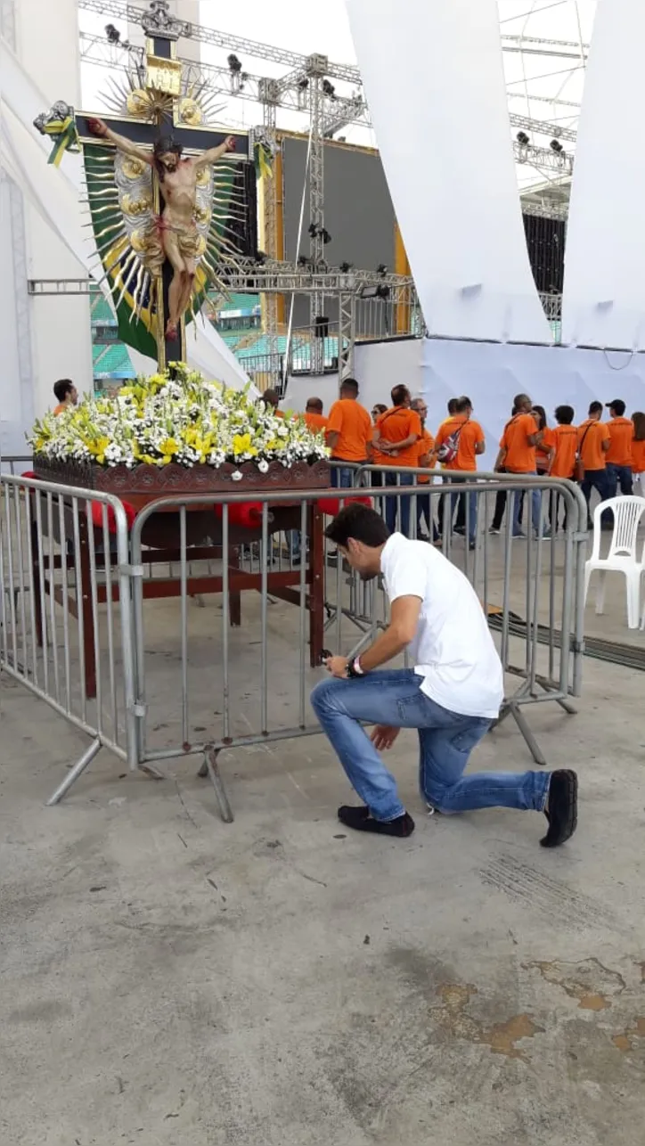 Imagem ilustrativa da imagem Público começa a chegar na Arena Fonte Nova para celebração