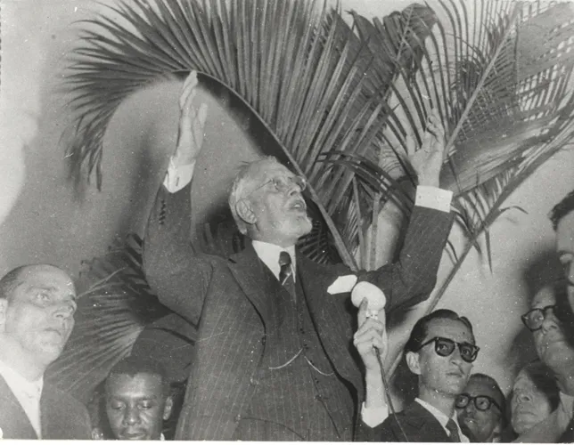 Ernesto Simões Filho: Mente brilhante