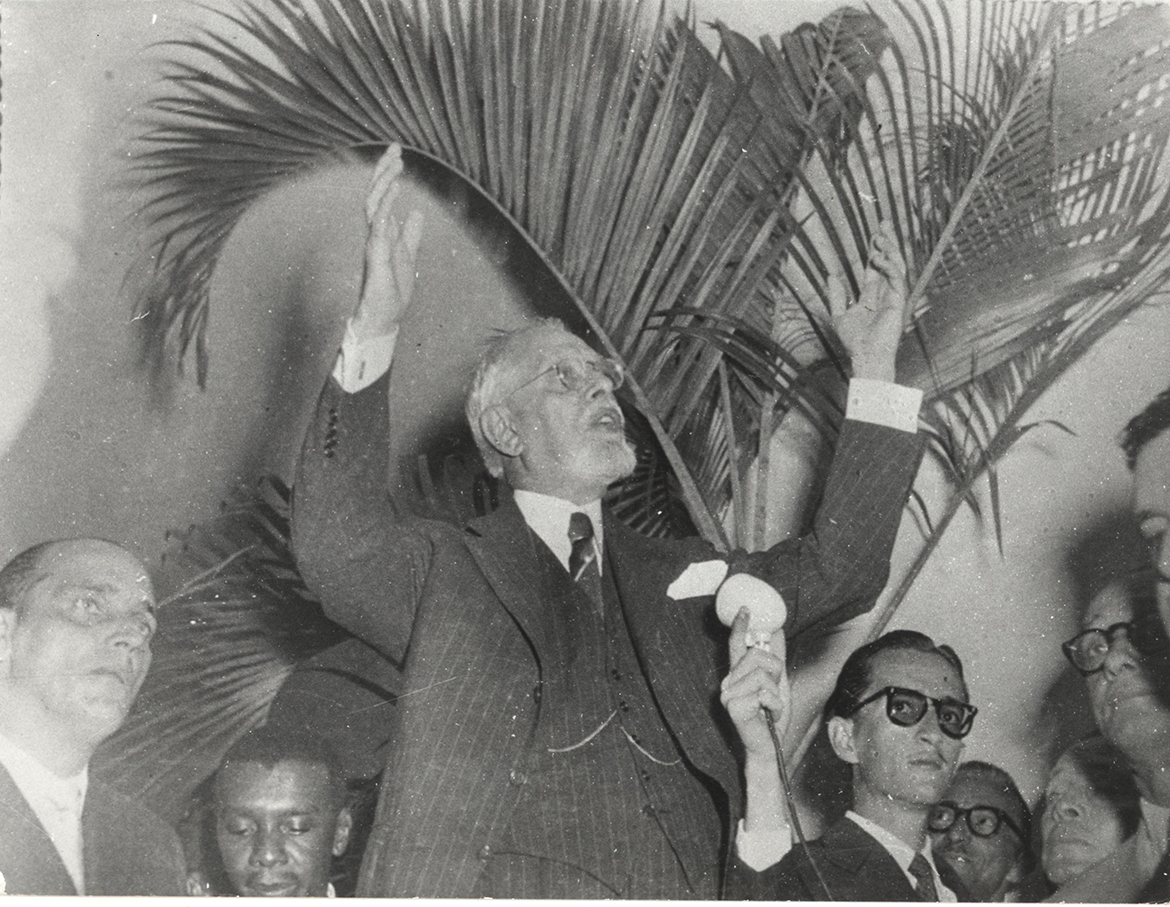 Ernesto Simões Filho: Mente brilhante