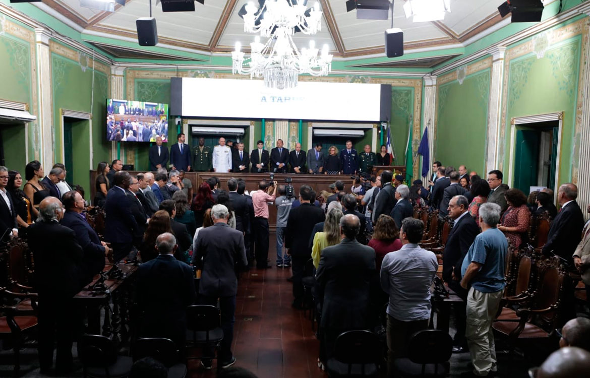 A TARDE ganha homenagem em sessão solene na Câmara de Salvador