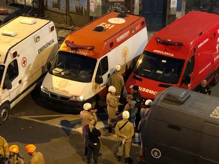 O sequestro começou por volta das 15h desta sexta | Foto: Tania Rêgo | Agência Brasil