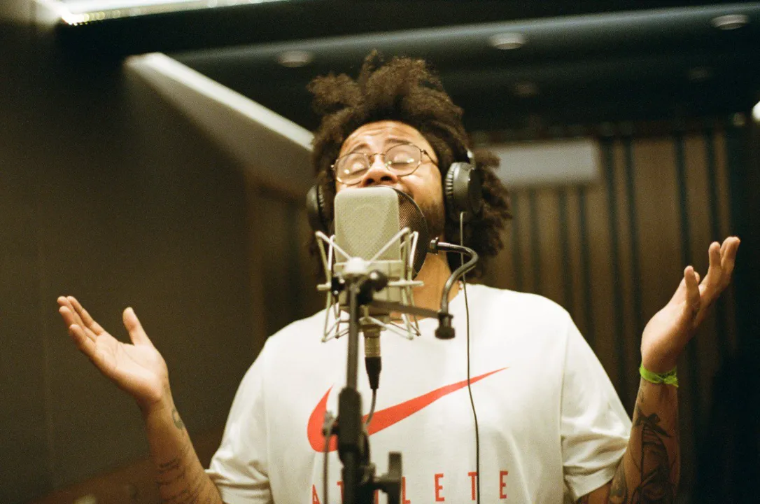 A questão é que o clima de AmarElo, o disco, é uma declaração de afetividade | Foto: Reprodução | Twitter