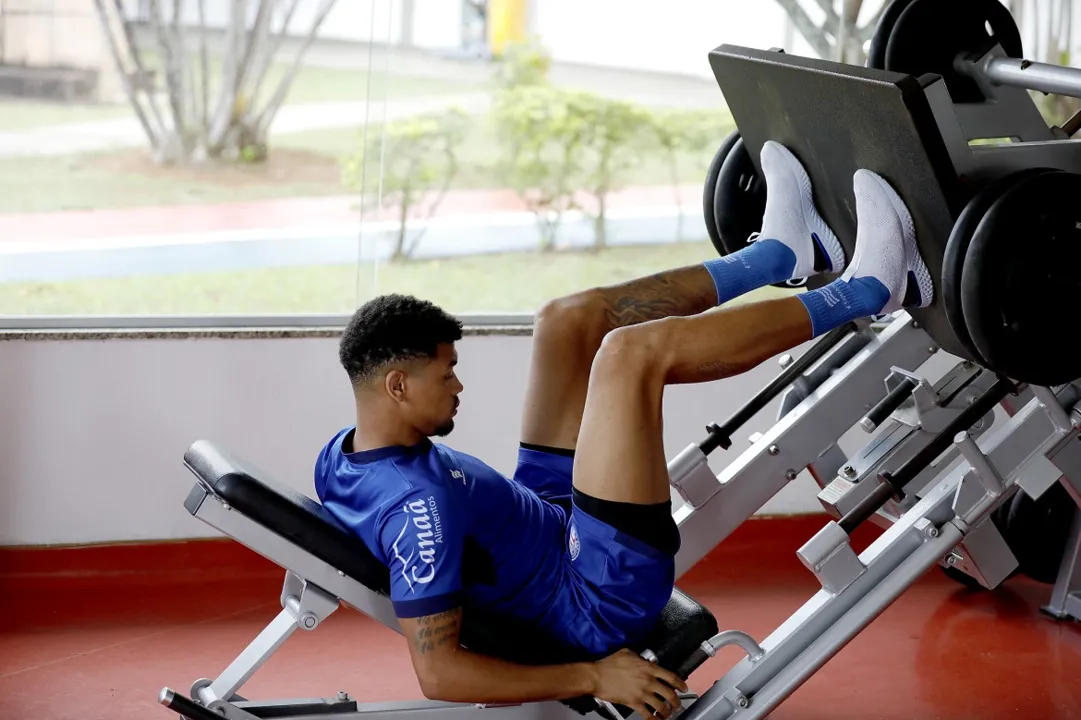 O zagueiro Juninho foi um dos vários poupados no treino desta tarde | Foto: Felipe Oliveira | EC Bahia