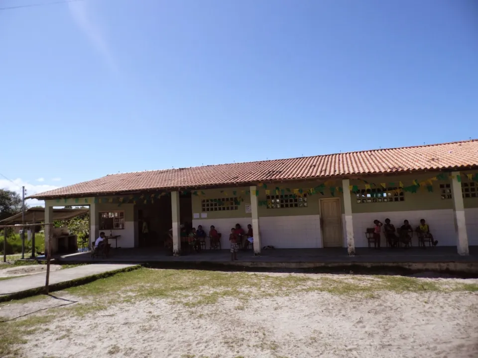 A Escola Municipal Indígena Pataxó de Coroa Vermelha, em Santa Cruz Cabrália, sedia o 1º Encontro Indígena da Economia Solidária do Sul da Bahia.