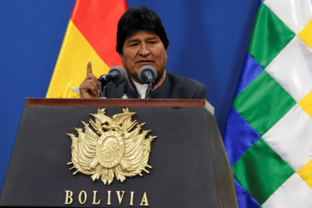 Presidente boliviano também anunciou que irá substituir os atuais membros do Tribunal Superior Eleitoral | Foto: Jorge Bernal | AFP