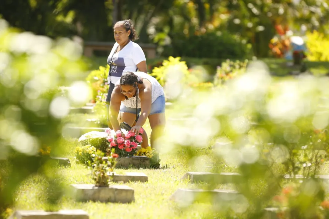Dia de Finados será marcada por missas e homenagens | Foto: Rafael Martins | Ag. A TARDE