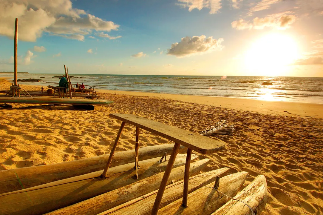 As praias do Litoral de Mata de São João, atingidas com óleo há cerca de um mês, não sofreram nenhum tipo de dano, segundo o INEMA.