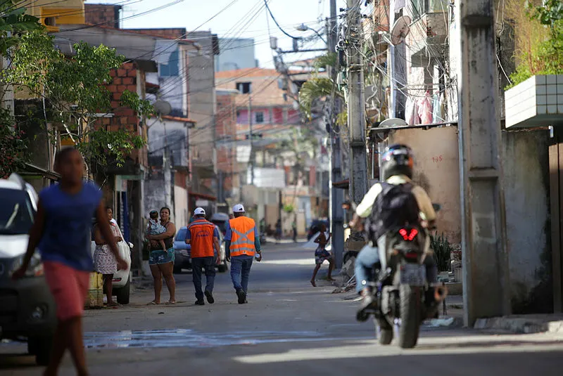 Ação preventiva visa garantir a segurança dos moradores | Foto: Raphael Muller | Ag. A Tarde