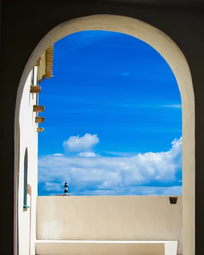 Com mais de 500 imagens, projeto que mostra ângulos inusitados do Farol da Barra vai virar livro